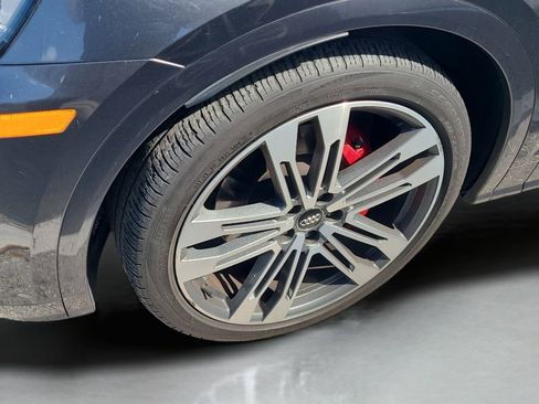 Used 2018 Audi SQ5 Prestige w/ Prestige Package image 37