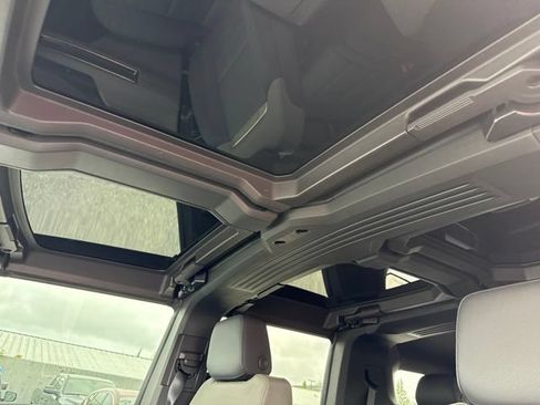 Used 2025 GMC Hummer EV 3X AWD/4WD image 7