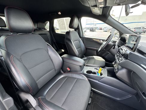Used 2025 Ford Escape ST-Line AWD/4WD image 25