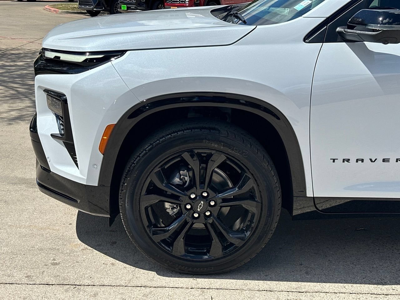 New 2027 Chevrolet Traverse RS FWD image 25