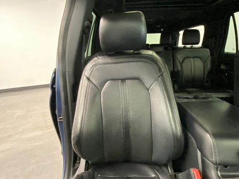 Used 2019 Ford Expedition Max Limited w/ Special Edition Package AWD/4WD image 25