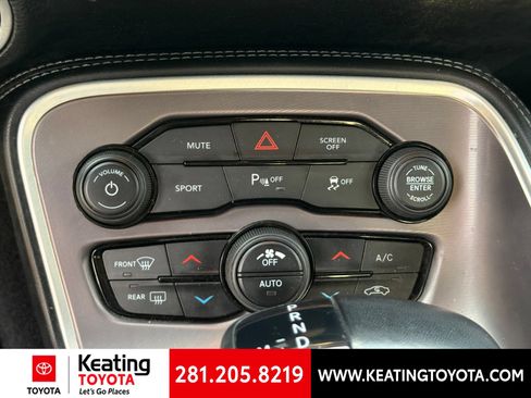 Used 2022 Dodge Challenger R/T w/ Blacktop Package RWD image 16