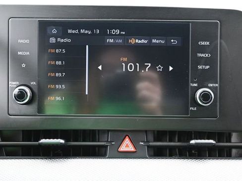 Used 2025 Kia Sportage LX AWD/4WD image 36