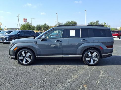 Used 2024 Hyundai Santa Fe Limited FWD image 2