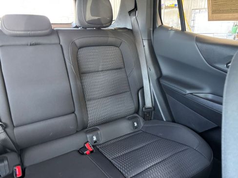 Used 2025 Chevrolet Equinox LT image 38