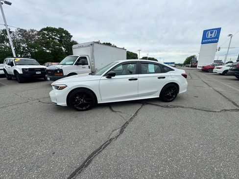 Used 2025 Honda Civic Sport image 5