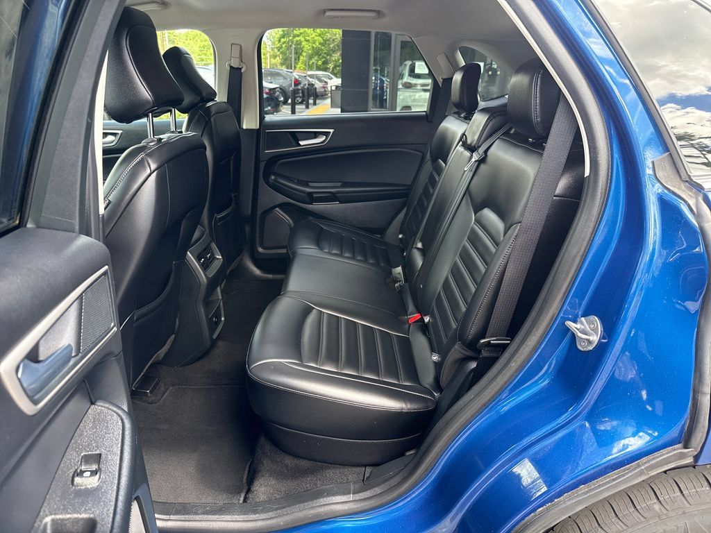 Used 2024 Ford Edge SEL AWD/4WD image 30