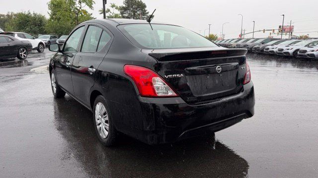 Used 2018 Nissan Versa SV FWD image 3