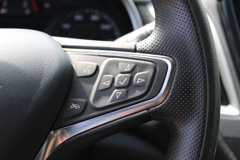 Used 2024 Chevrolet Malibu LT FWD image 14