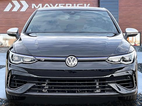 Used 2024 Volkswagen Golf R AWD/4WD image 2