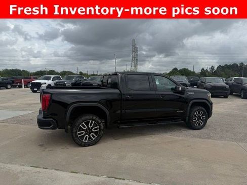Used 2020 GMC Sierra 1500 AT4 w/ AT4 Premium Package image 3