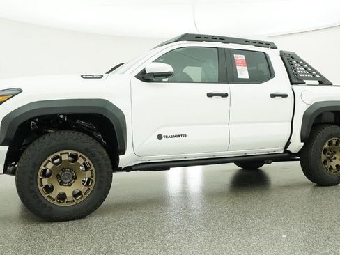 New 2026 Toyota Tacoma 4x4 Double Cab Hybrid image 18