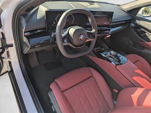 New 2026 BMW 530i image 3