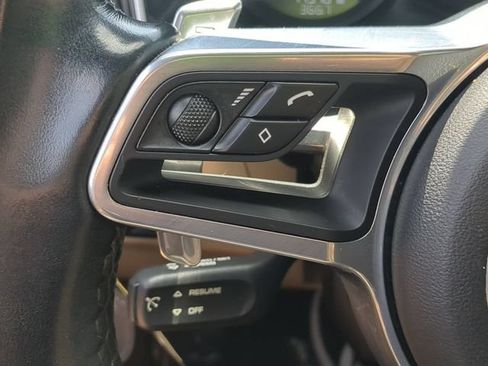 Used 2018 Porsche Macan AWD/4WD image 25