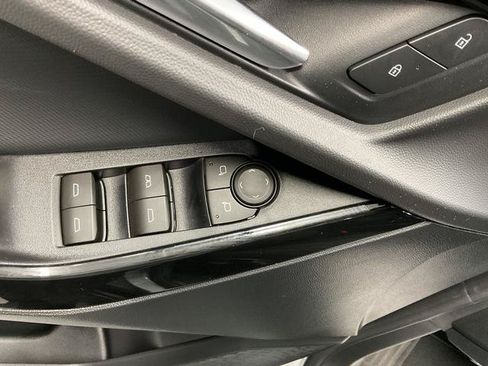 New 2026 Chevrolet Equinox LT FWD image 11