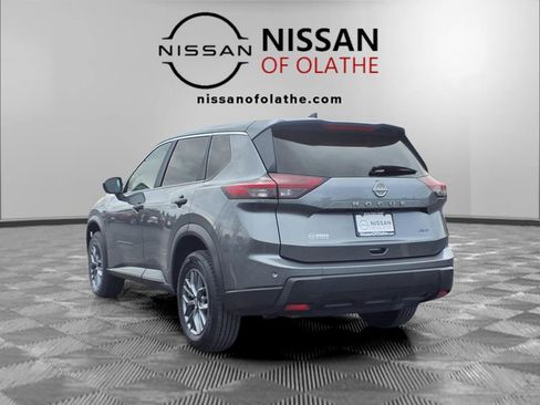 Certified 2024 Nissan Rogue S image 3