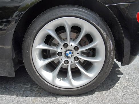 Used 2003 BMW Z4 2.5i image 9