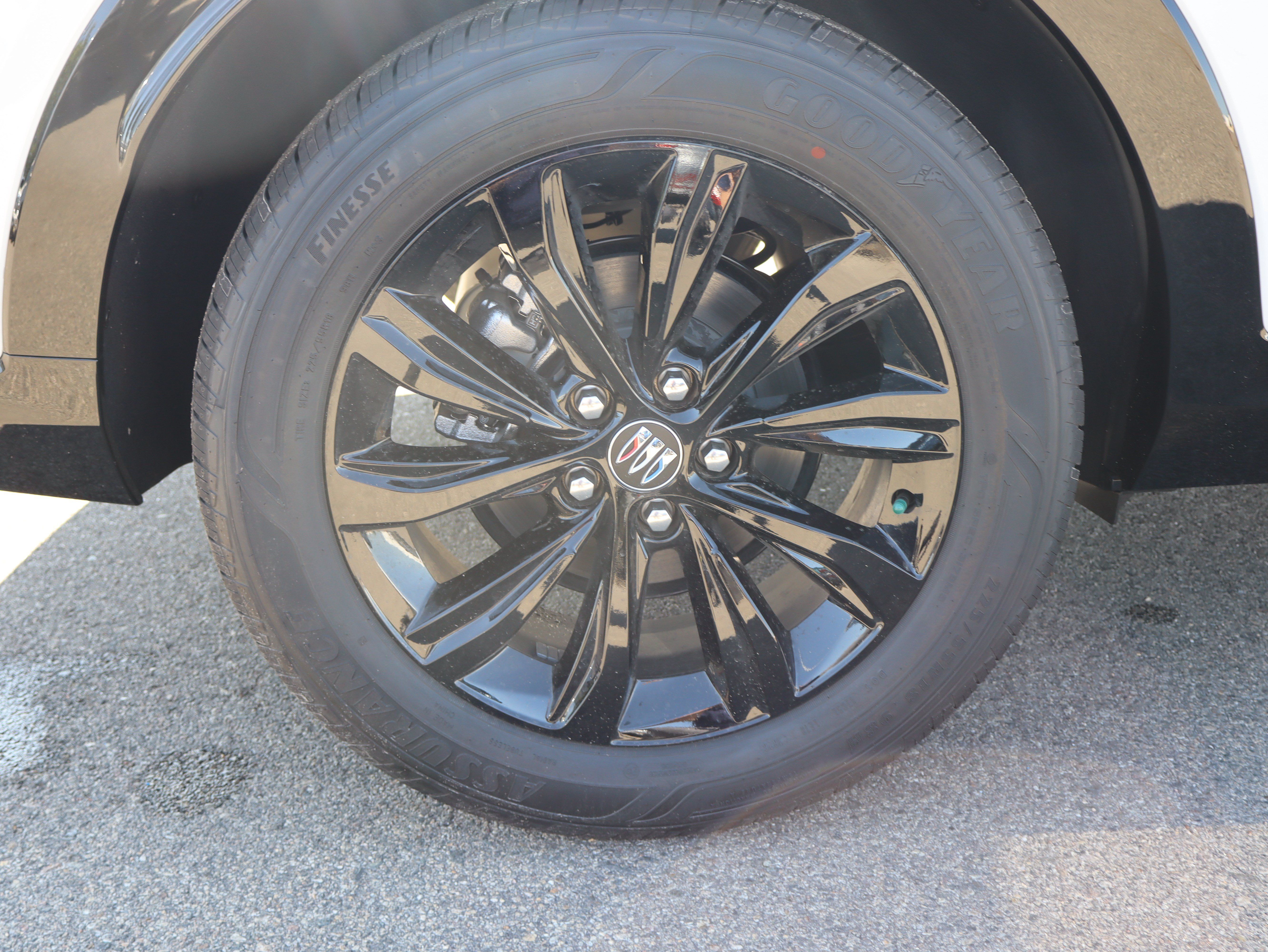 New 2026 Buick Envista Sport Touring w/ Convenience I Package FWD image 18