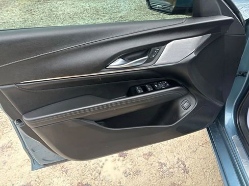 Used 2023 Cadillac CT4 Luxury w/ Sun And Sound Package image 37