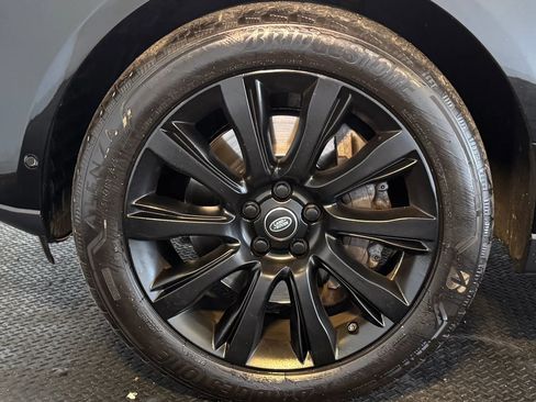Used 2015 Land Rover Range Rover Supercharged AWD/4WD image 9