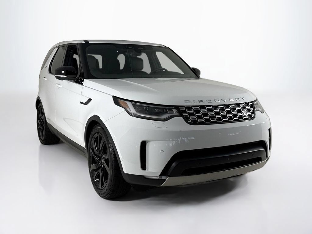 Used 2025 Land Rover Discovery S AWD/4WD image 7