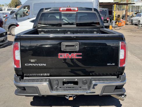 Used 2017 GMC Canyon SLE w/ SLE Convenience Package image 8