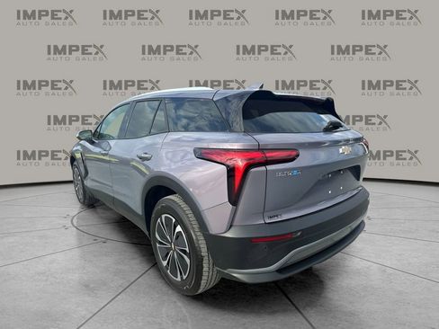 Used 2024 Chevrolet Blazer EV LT image 3