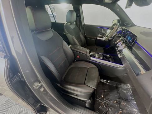 Used 2021 Mercedes-Benz GLB 35 AMG 4MATIC image 30