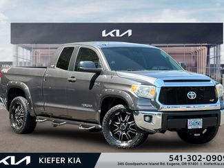 Used 2014 Toyota Tundra SR5 w/ SR5 Upgrade Package RWD video 1