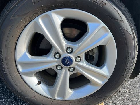 Used 2014 Ford Escape SE w/ Equipment Group 201A FWD image 17