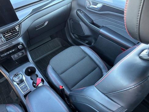 Used 2025 Ford Escape ST-Line Elite image 15