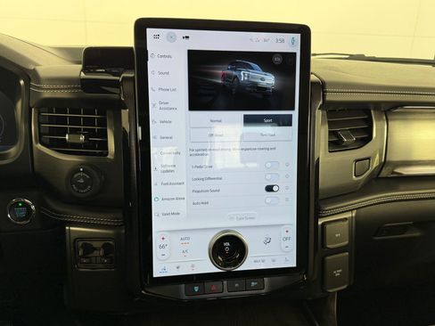 Used 2023 Ford F150 Lightning Platinum image 24