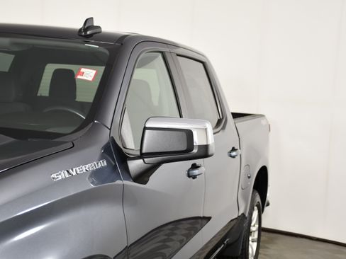 Used 2022 Chevrolet Silverado 1500 LT AWD/4WD image 13