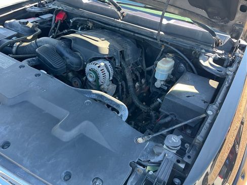 Used 2010 Chevrolet Silverado 1500 LT w/ Power Pack Plus AWD/4WD image 35