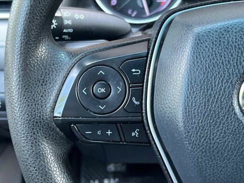 Certified 2018 Toyota Camry LE FWD image 23