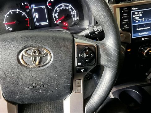 Used 2020 Toyota 4Runner SR5 Premium RWD image 15
