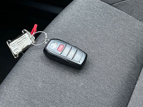 Used 2025 Toyota Camry LE image 22