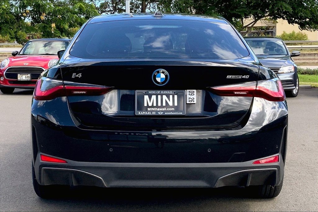 Used 2023 BMW i4 eDrive40 w/ Parking Assistance Package RWD image 4