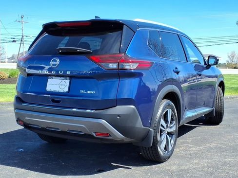 Certified 2022 Nissan Rogue SL w/ SL Premium Package AWD/4WD image 3