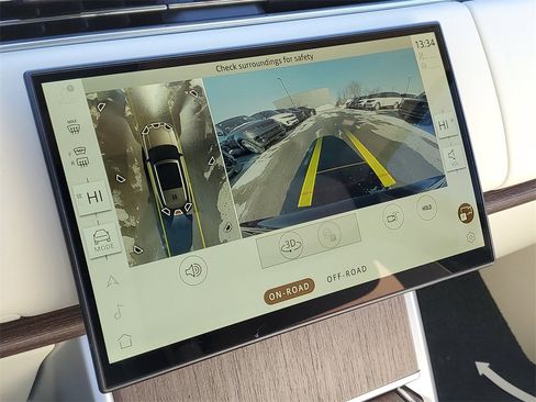 New 2026 Land Rover Range Rover Long Wheelbase SE image 20