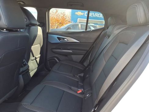 New 2026 Chevrolet Equinox EV LT image 25