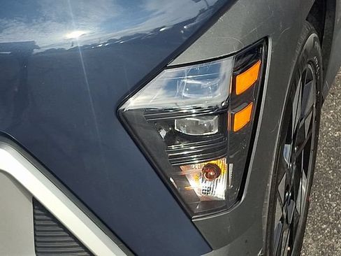Used 2025 Hyundai Kona SEL FWD image 9