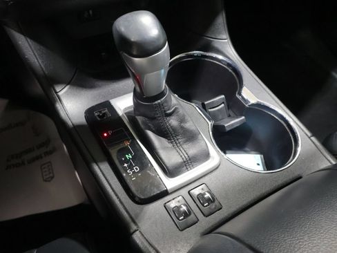 Used 2016 Toyota Highlander XLE AWD/4WD image 30