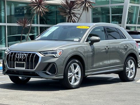 Used 2023 Audi Q3 2.0T Premium w/ Convenience Package AWD/4WD image 8