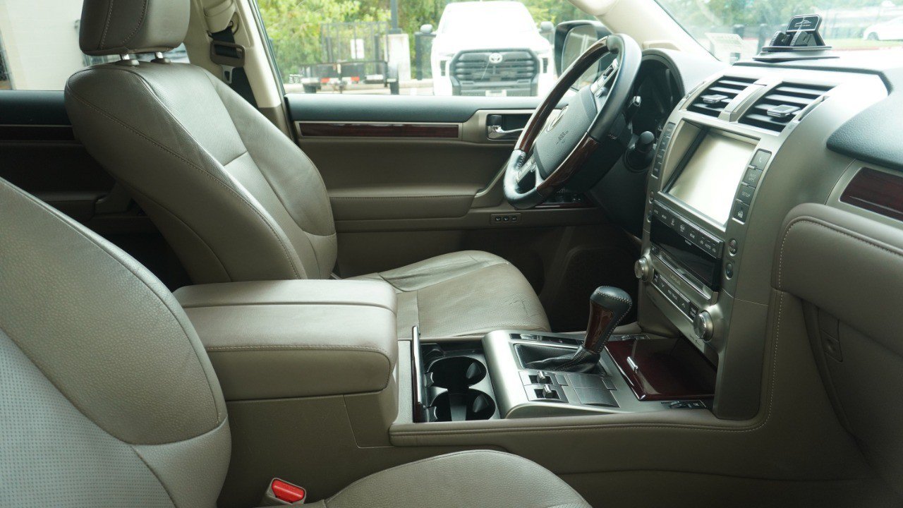 Used 2017 Lexus GX 460 Premium AWD/4WD image 10