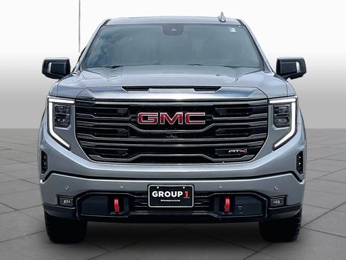 Used 2023 GMC Sierra 1500 AT4 w/ AT4 Preferred Package AWD/4WD image 4