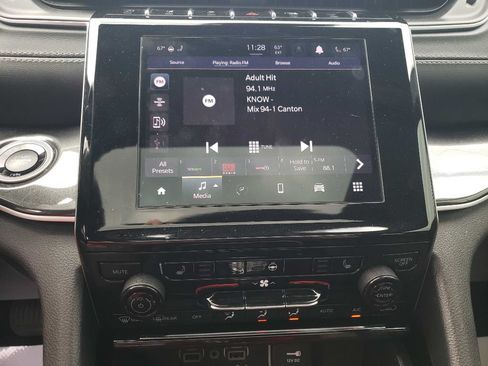 Used 2023 Jeep Grand Cherokee Altitude AWD/4WD image 15