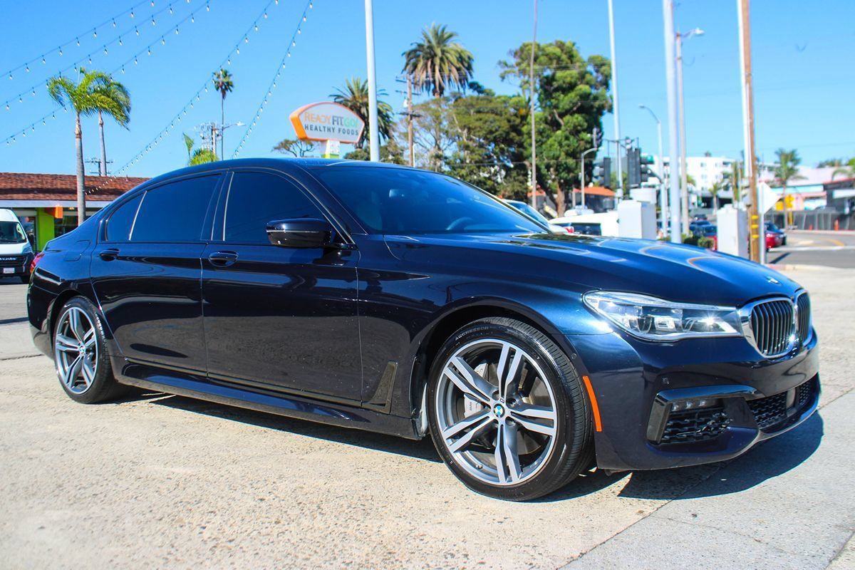 Used 2019 BMW 750i RWD image 8