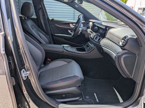 Used 2023 Mercedes-Benz E 53 AMG 4MATIC Sedan image 31