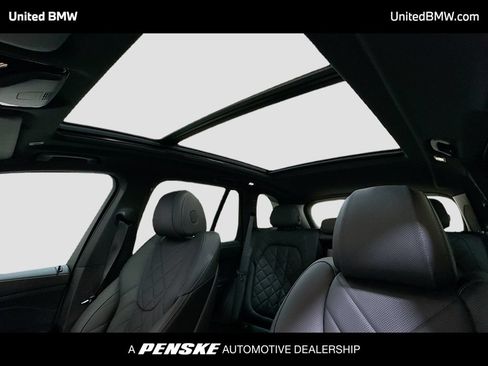 Used 2024 BMW X5 xDrive40i w/ Premium Package AWD/4WD image 12
